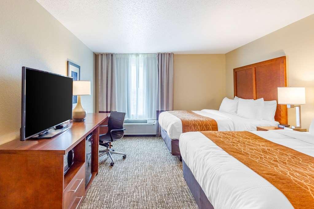 Comfort - Adjacent The Hotel