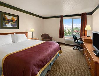 Hotel Comfort - Adjacent The 2*